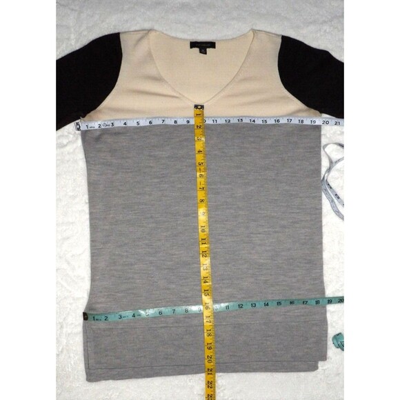 Ann Taylor Black Label Colorblock Cream Charcoal Gray Med Sweater Merino Wool - Picture 7 of 12